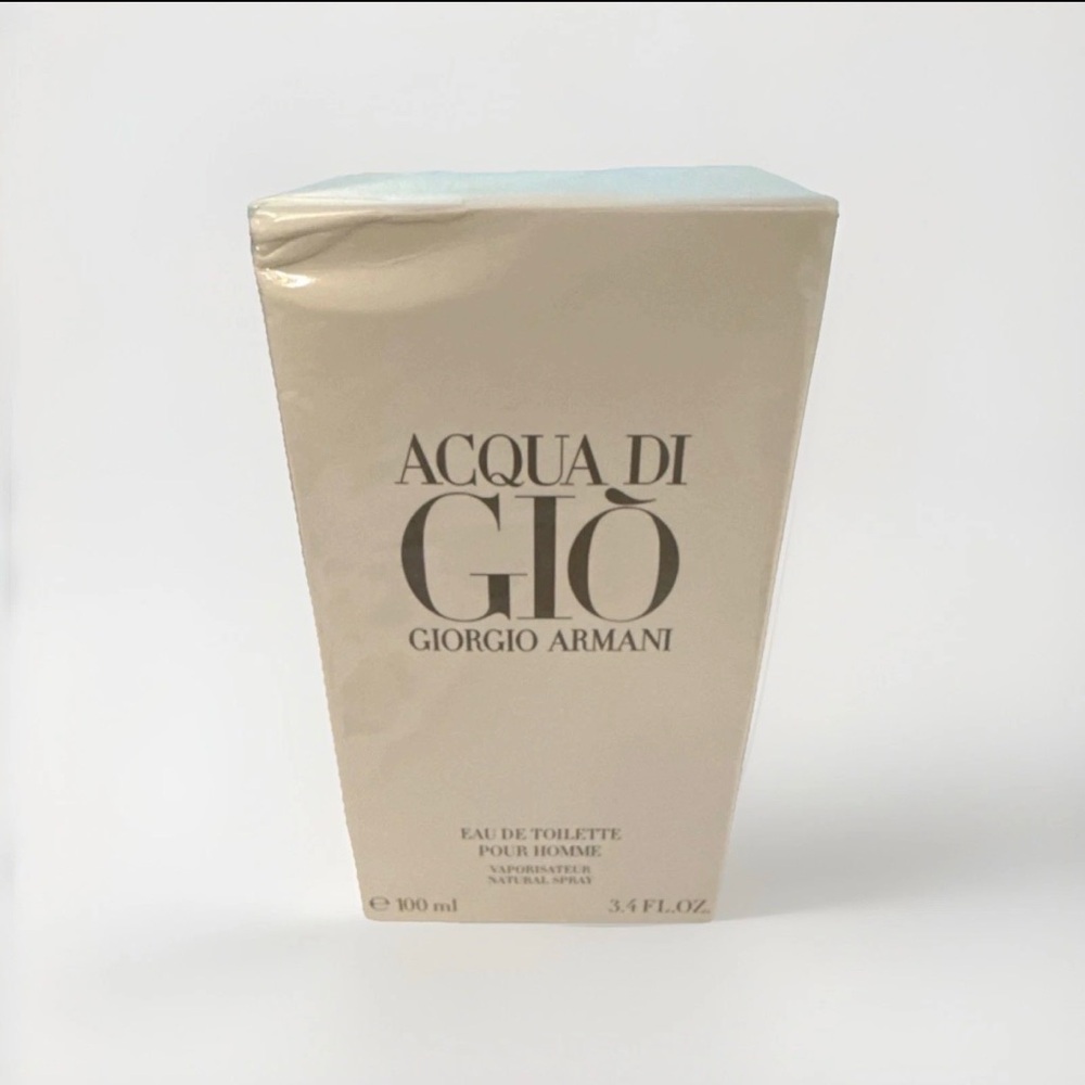 Giorgio Armani comes with receipt